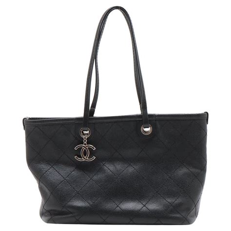 chanel caviar skin tote bag